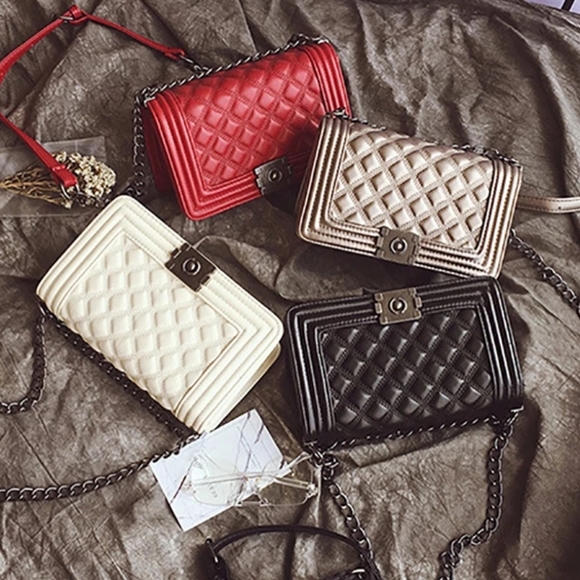 Brand New Champagne Golden Leather Shoulder bag - Picture 4 of 8